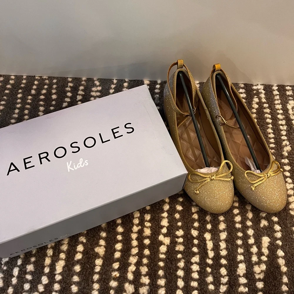 Aerosoles Milena Shoes Girls 3 Gold Metallic Glitter‎ Block Heel Ballet NIB Gift
